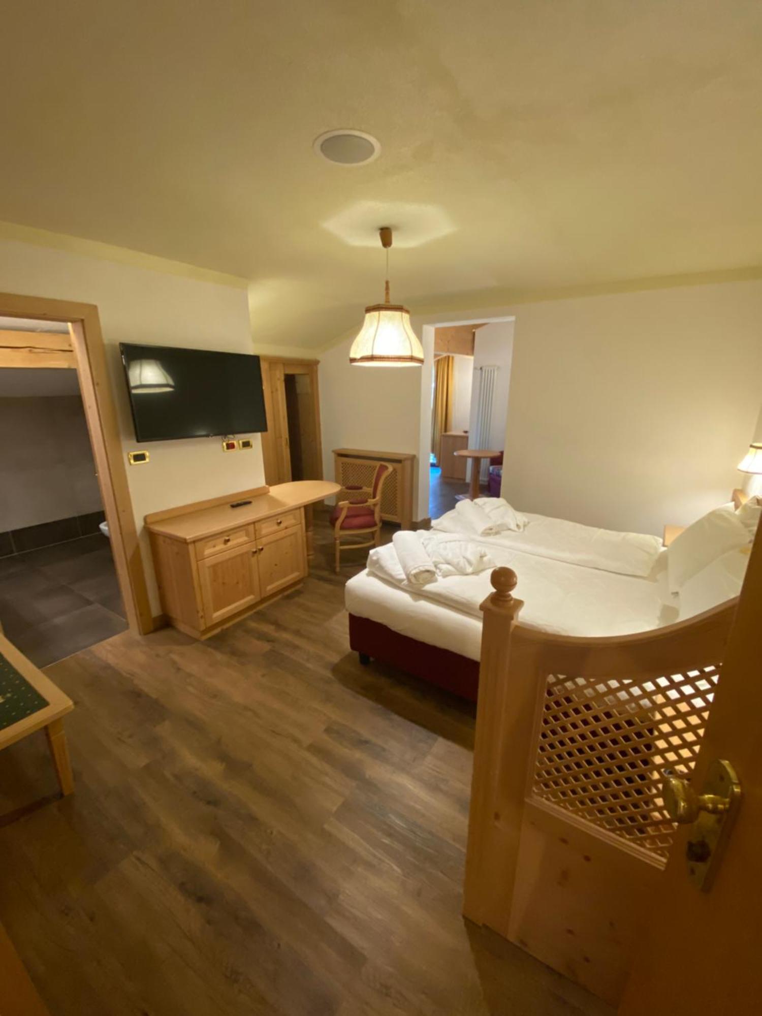 Hotel Terme Antico Bagno بوتسا دي فاسّا الغرفة الصورة